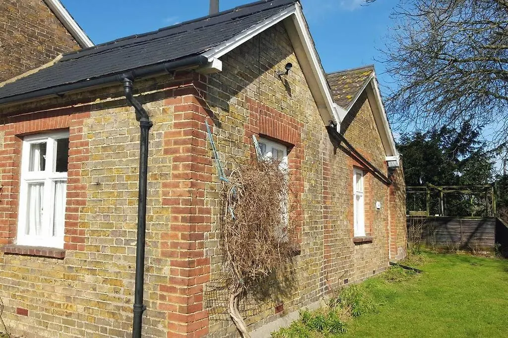 Converted Bungalow In Bexley London 0*,