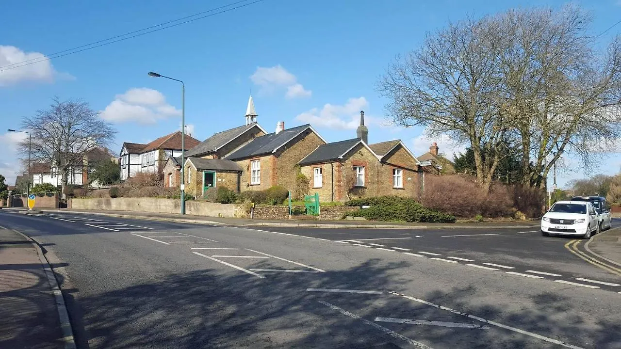 Converted Bungalow In Bexley Londen